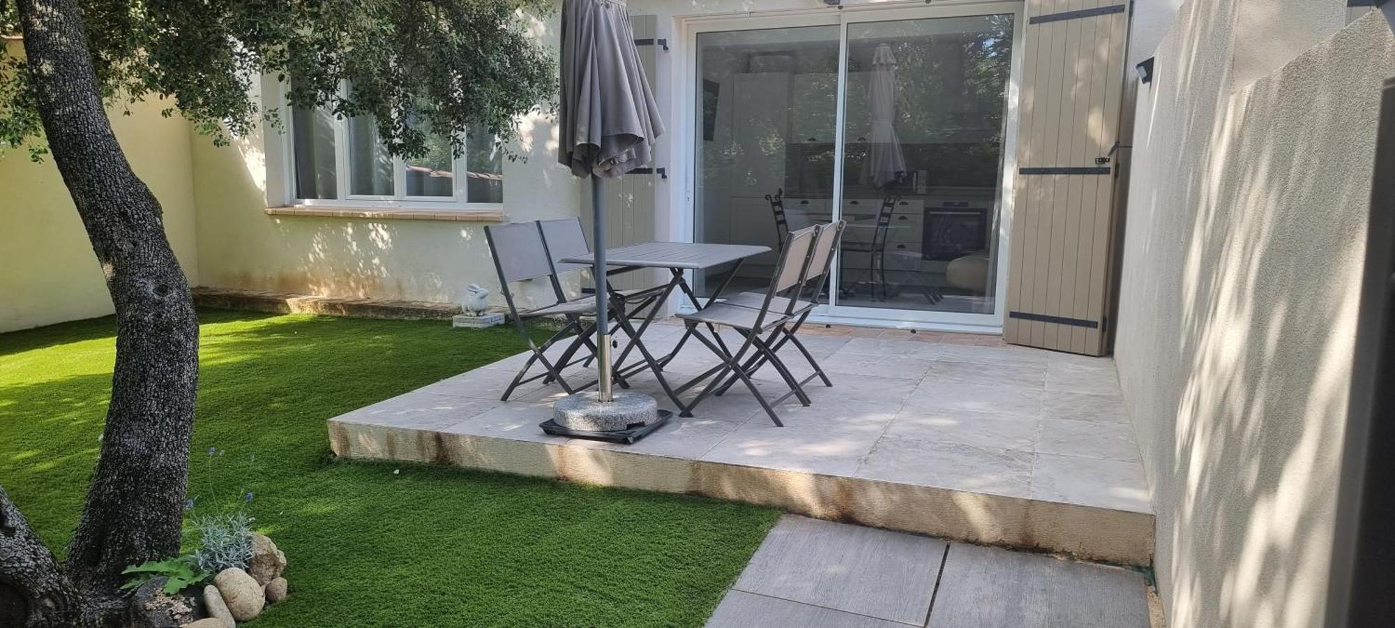 Les Bois De Zola Entre Provence Et Luberon Aparthotel Saint-Esteve-Janson Exterior photo